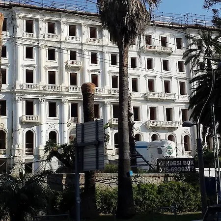 Eden Hotel